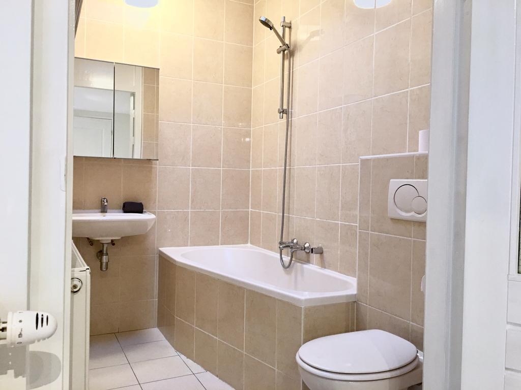 Basement Apartamento